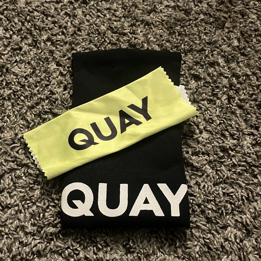 Quay Australia Black Case with Yellow Cloth